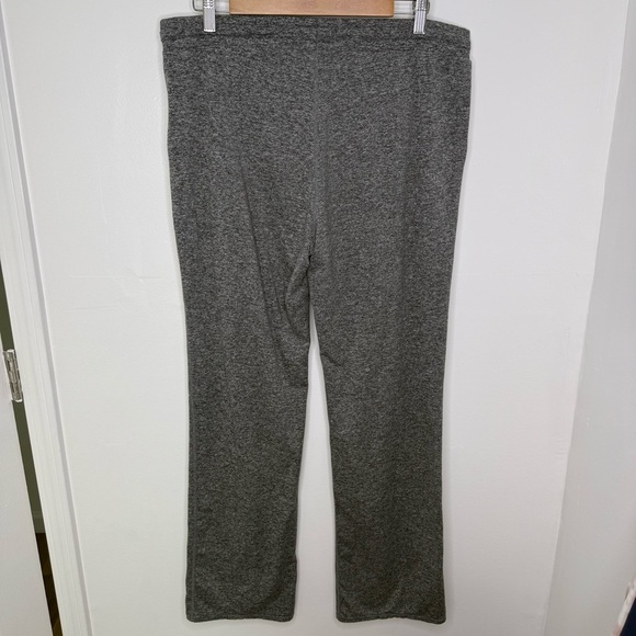 VUORI Heather Gray Halo Essential Wide Leg Dream Knit Pants - Picture 5 of 6